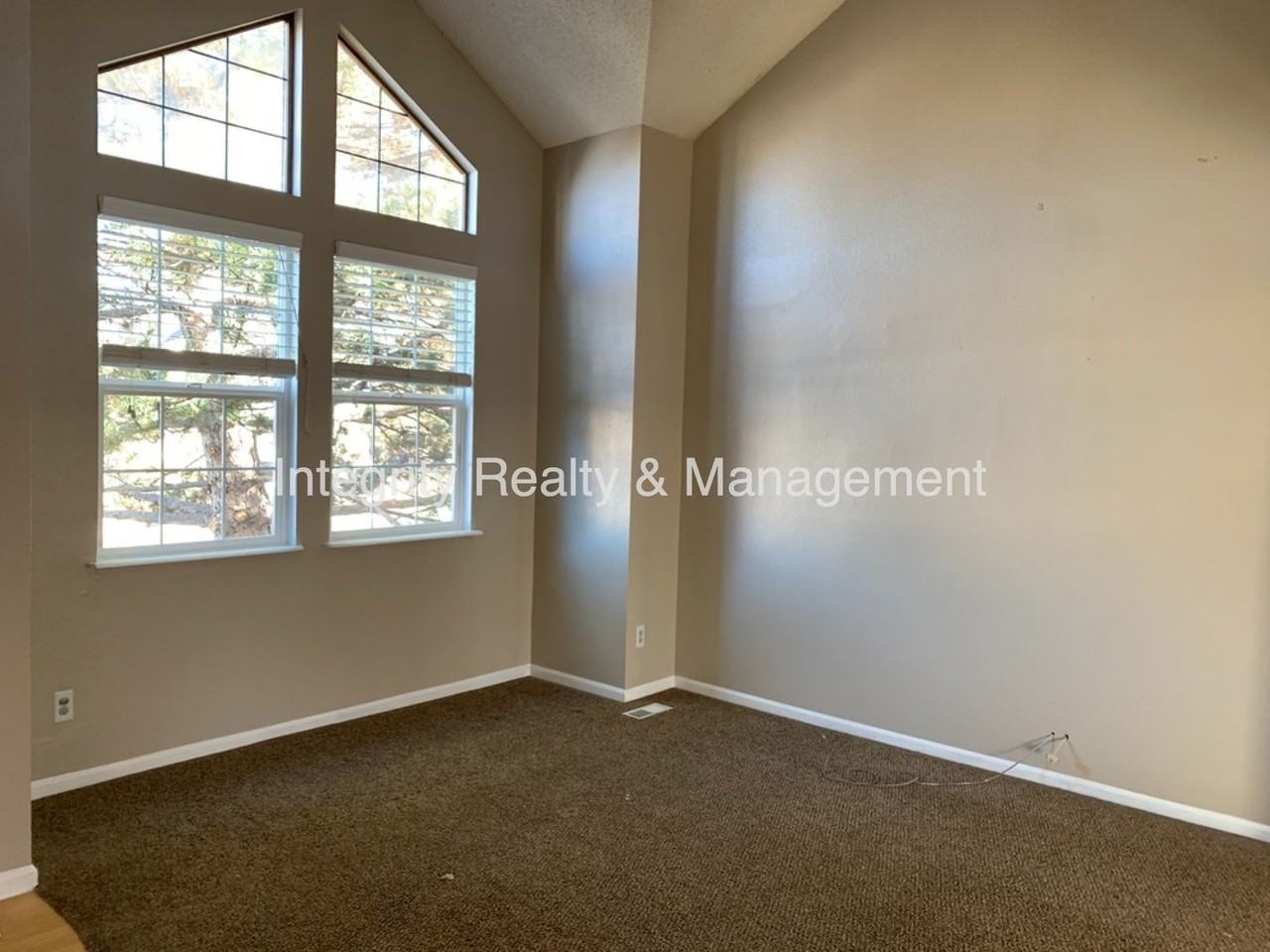 5605 E Prescott Ave - Photo 7 of 25