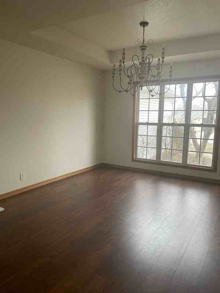 808 Sheridan St - Photo 5 of 15