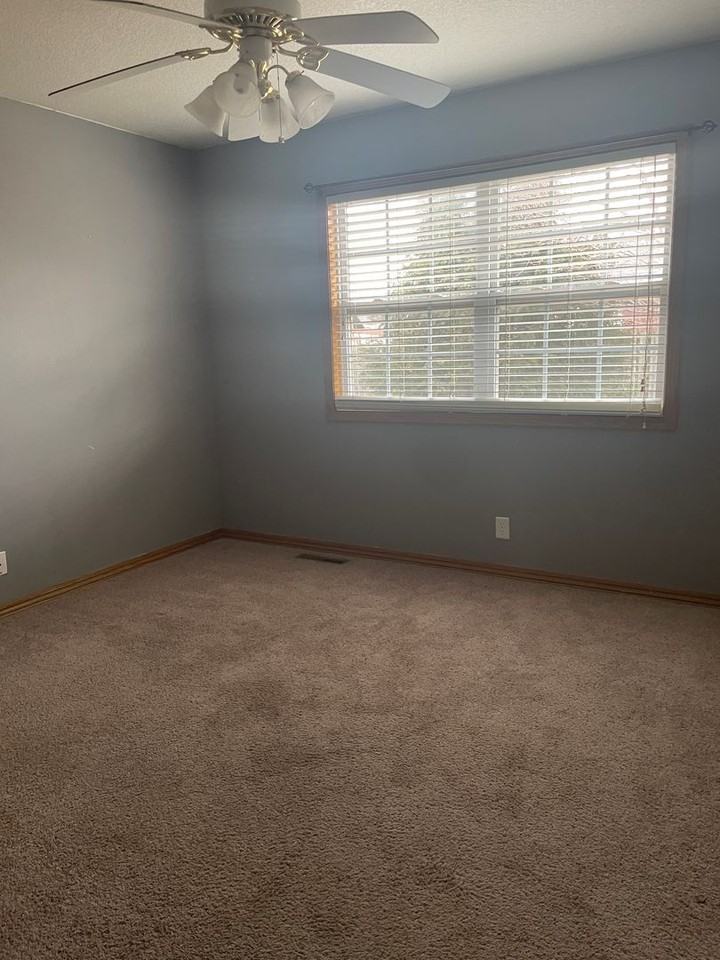 808 Sheridan St - Photo 6 of 15