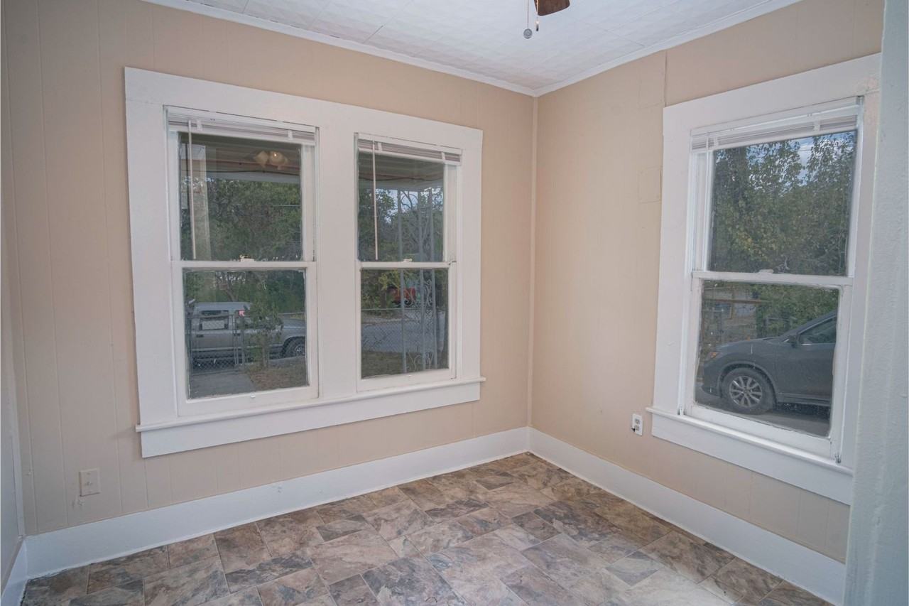610 Belmont - Photo 7 of 17