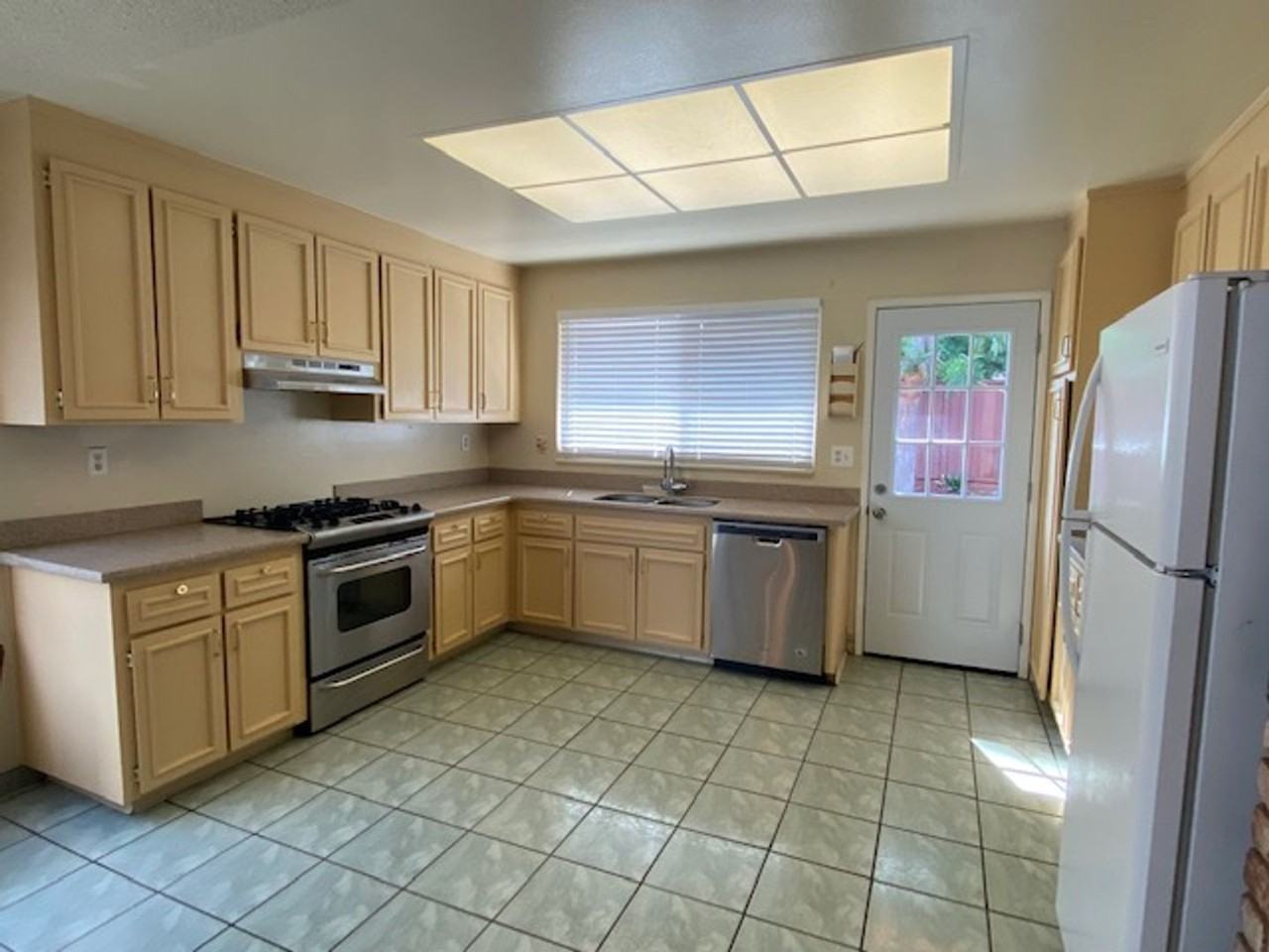 1078 Bendmill Way - Photo 2 of 13