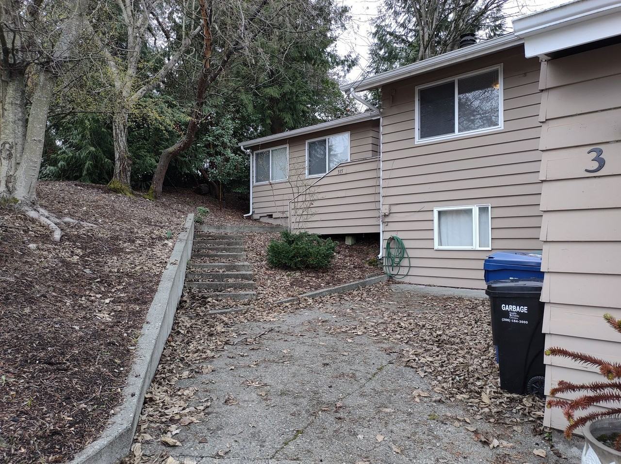 315 N Greenwood Cir - Photo 2 of 35