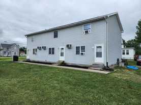 613 Cedar - Photo 1 of 1