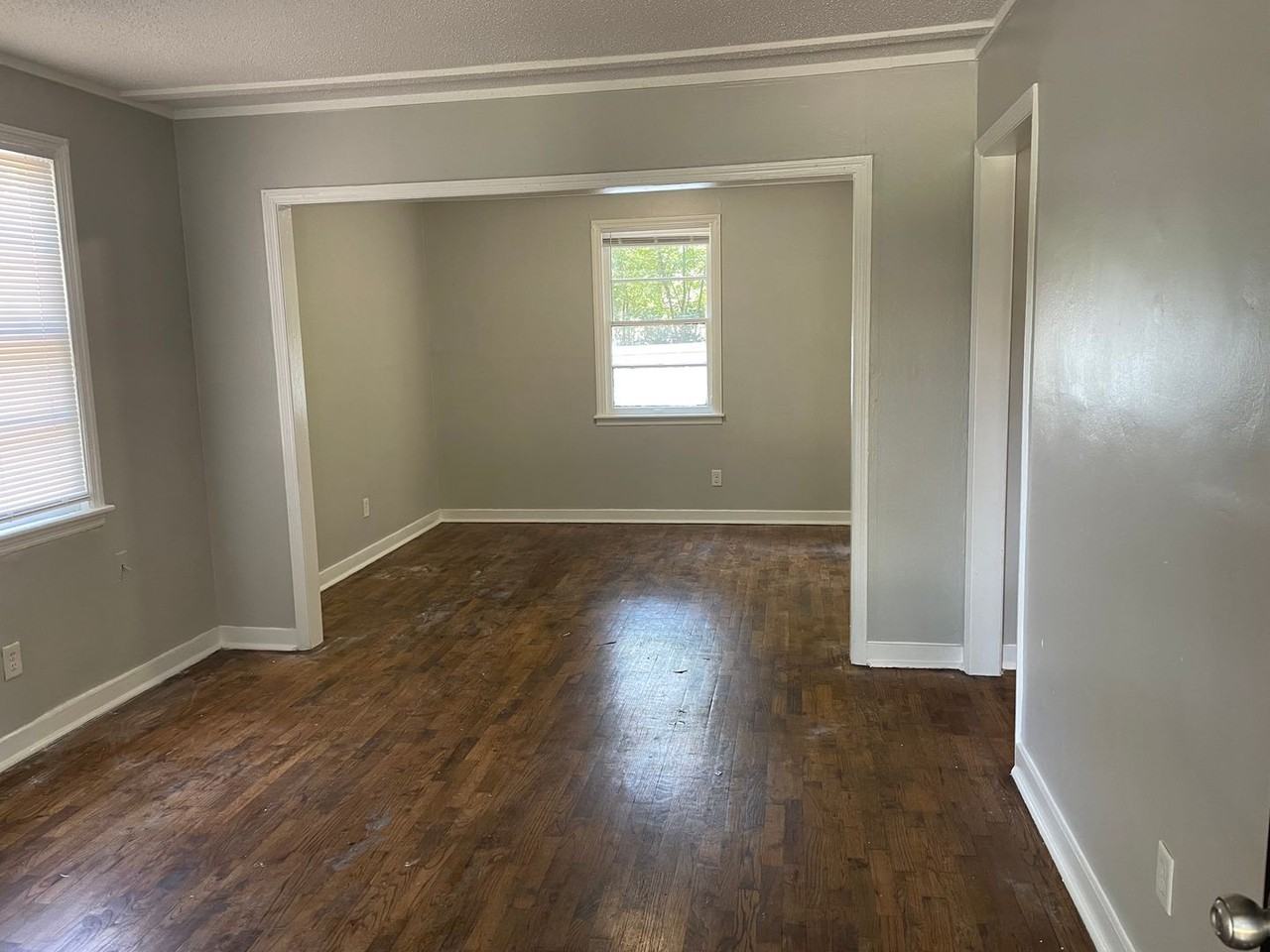 1872 Portland Ave - Photo 4 of 11