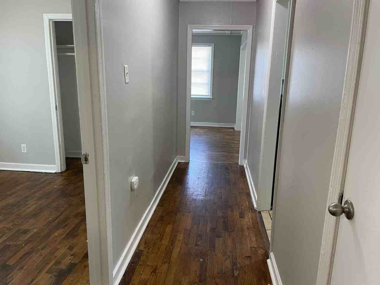 1872 Portland Ave - Photo 5 of 11