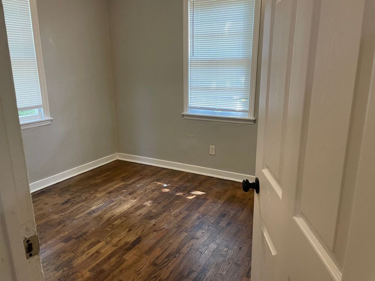 1872 Portland Ave - Photo 7 of 11