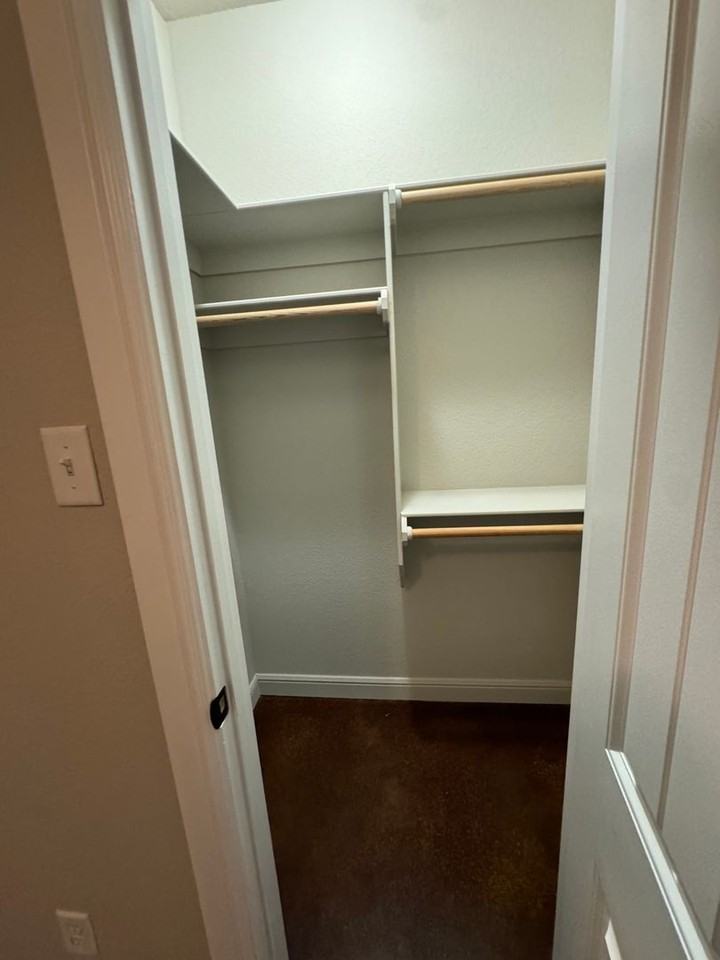 209 Walker Ln - Photo 7 of 11