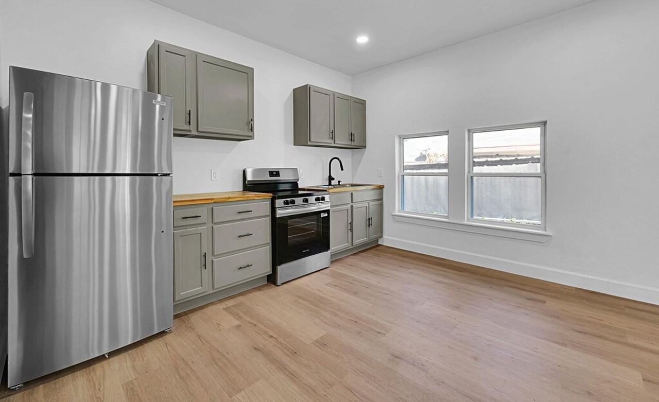 2111 Lasker Ave - Photo 7 of 28