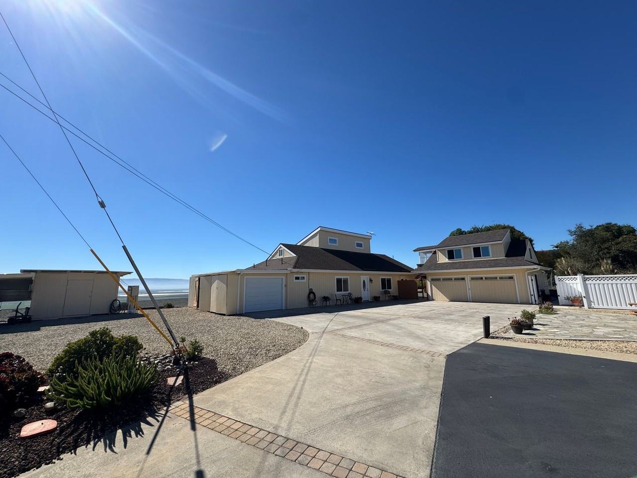 100 La Joya Dr - Photo 2 of 26