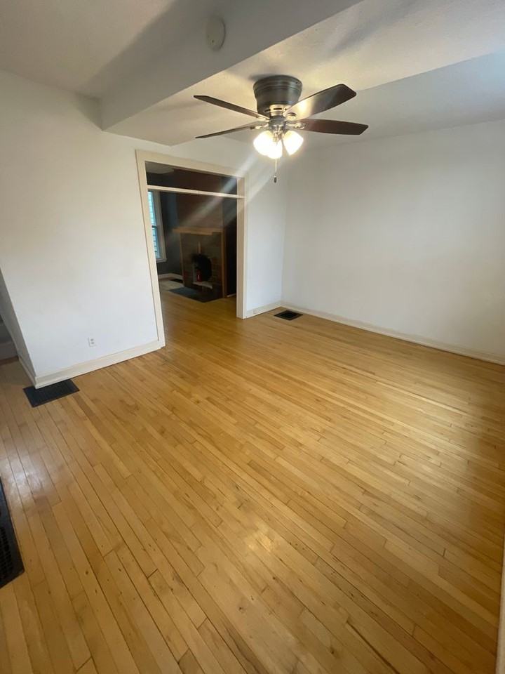 323 N 8th Ave W - Photo 2 of 26