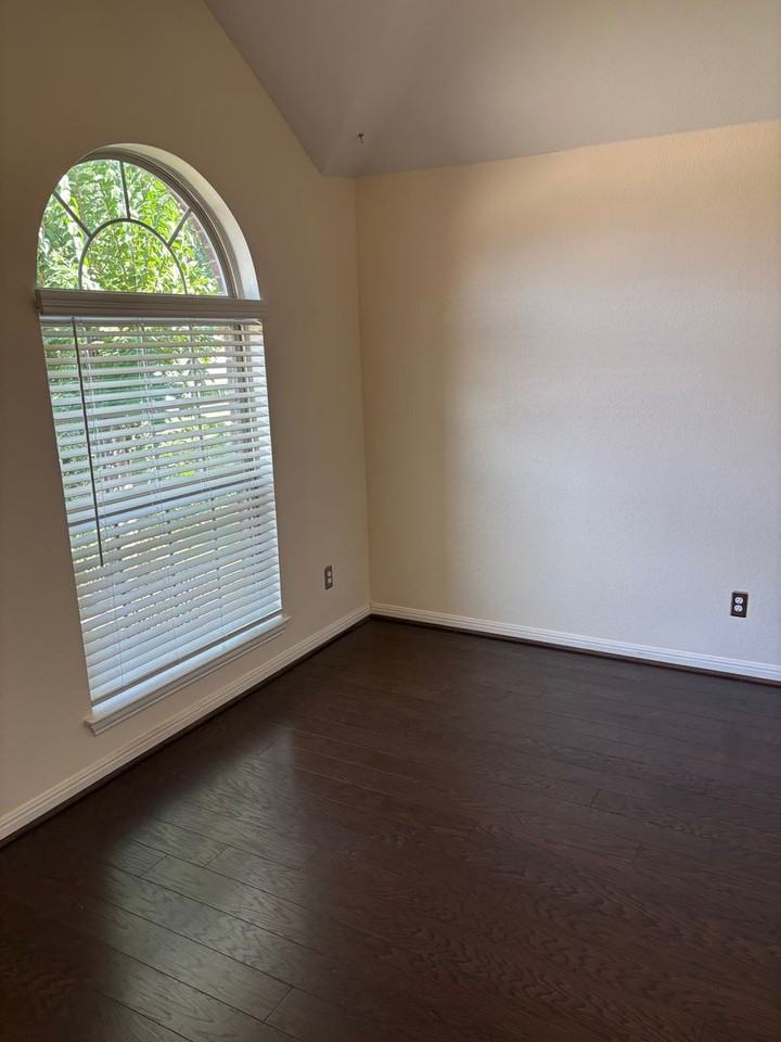 1421 Morning View Road - Photo 5 of 39