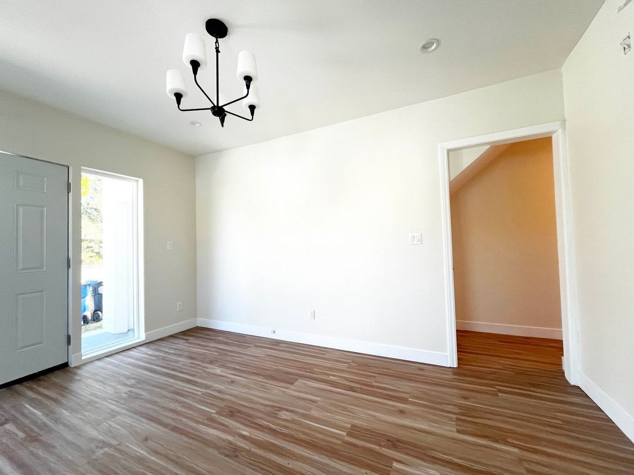 584 Cypress Avenue - Photo 7 of 8