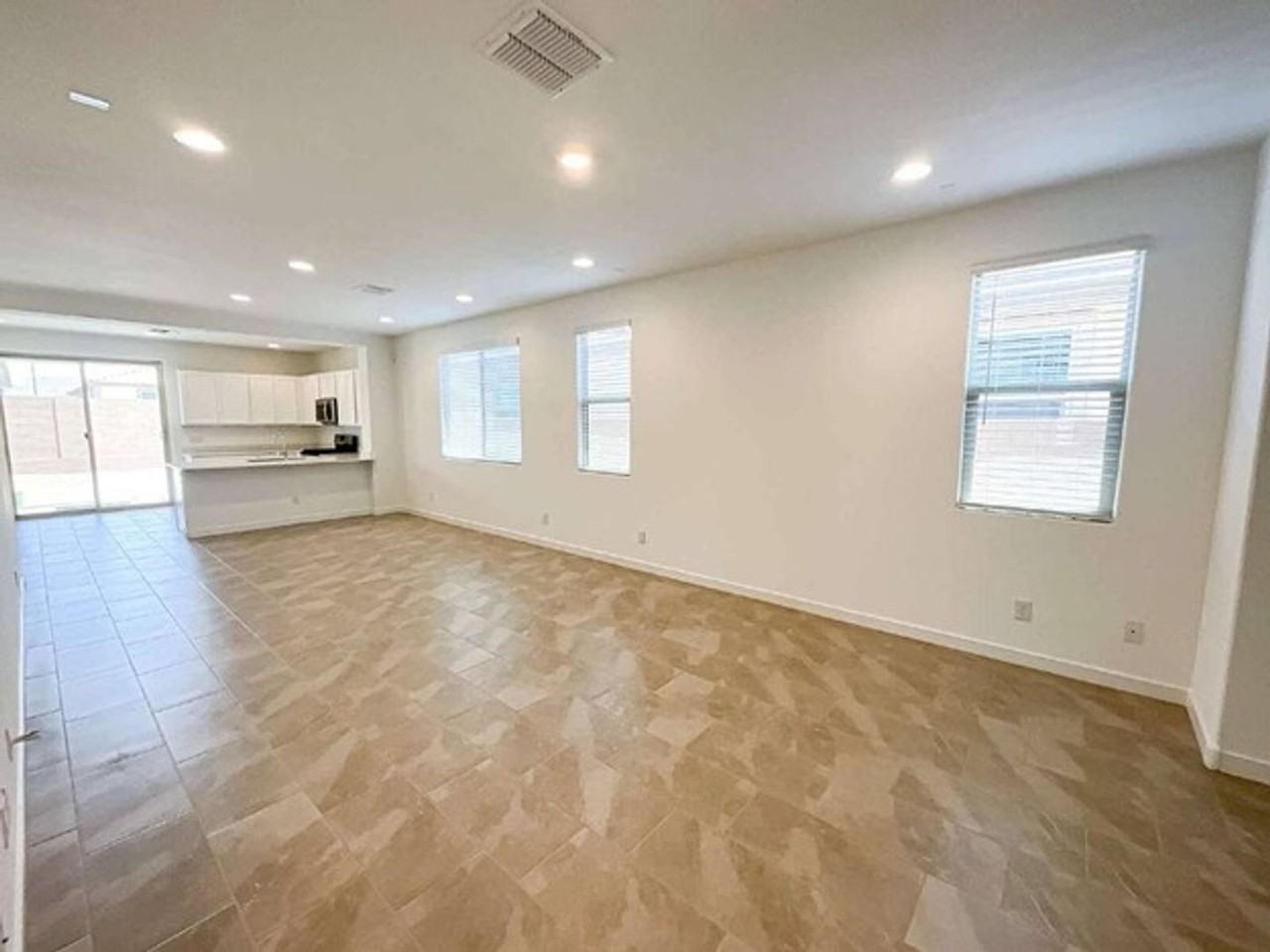 4439 N 94th Dr - Photo 2 of 10