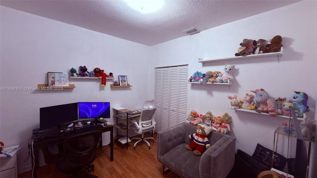 10984 Sw 182nd Ln - Photo 6 of 11