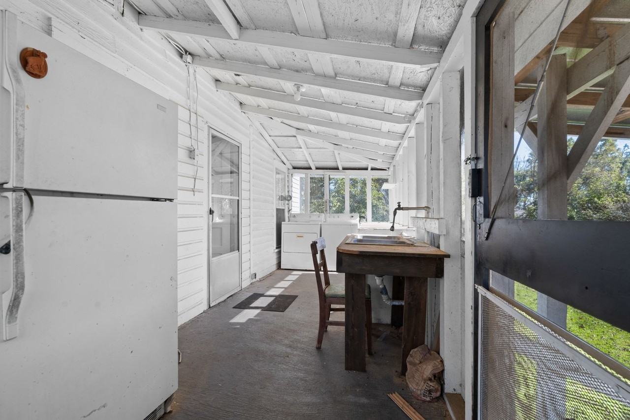 2 Finch St - Photo 7 of 26