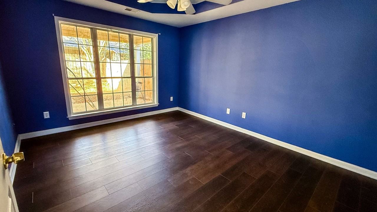 3006 Ashley Cir - Photo 6 of 9