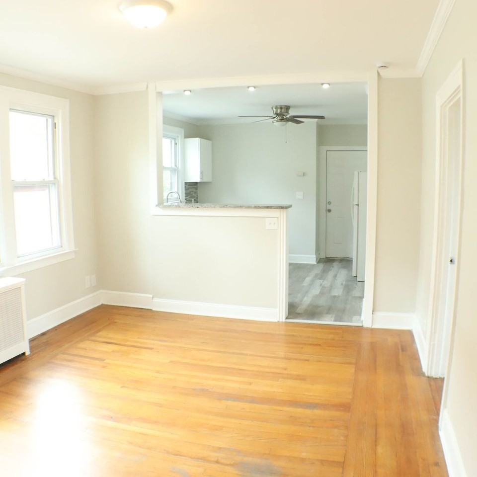 312 Huntington St - Photo 2 of 11