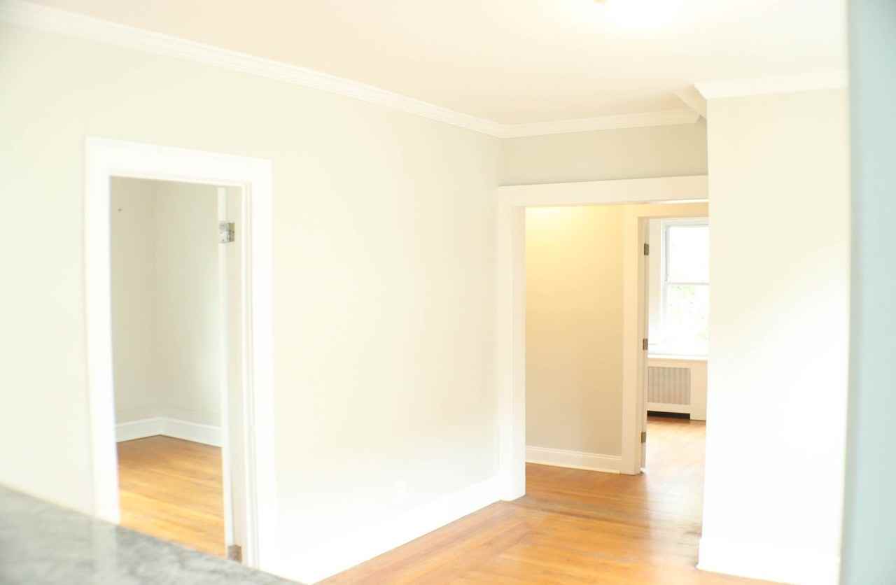 312 Huntington St - Photo 6 of 11