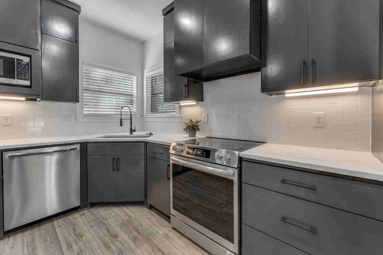 2 Clee Ln - Photo 4 of 20