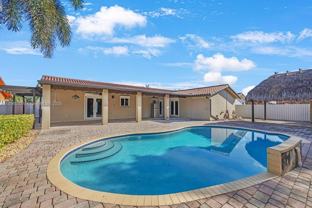 14020 Sw 38th St - Photo 1 of 1