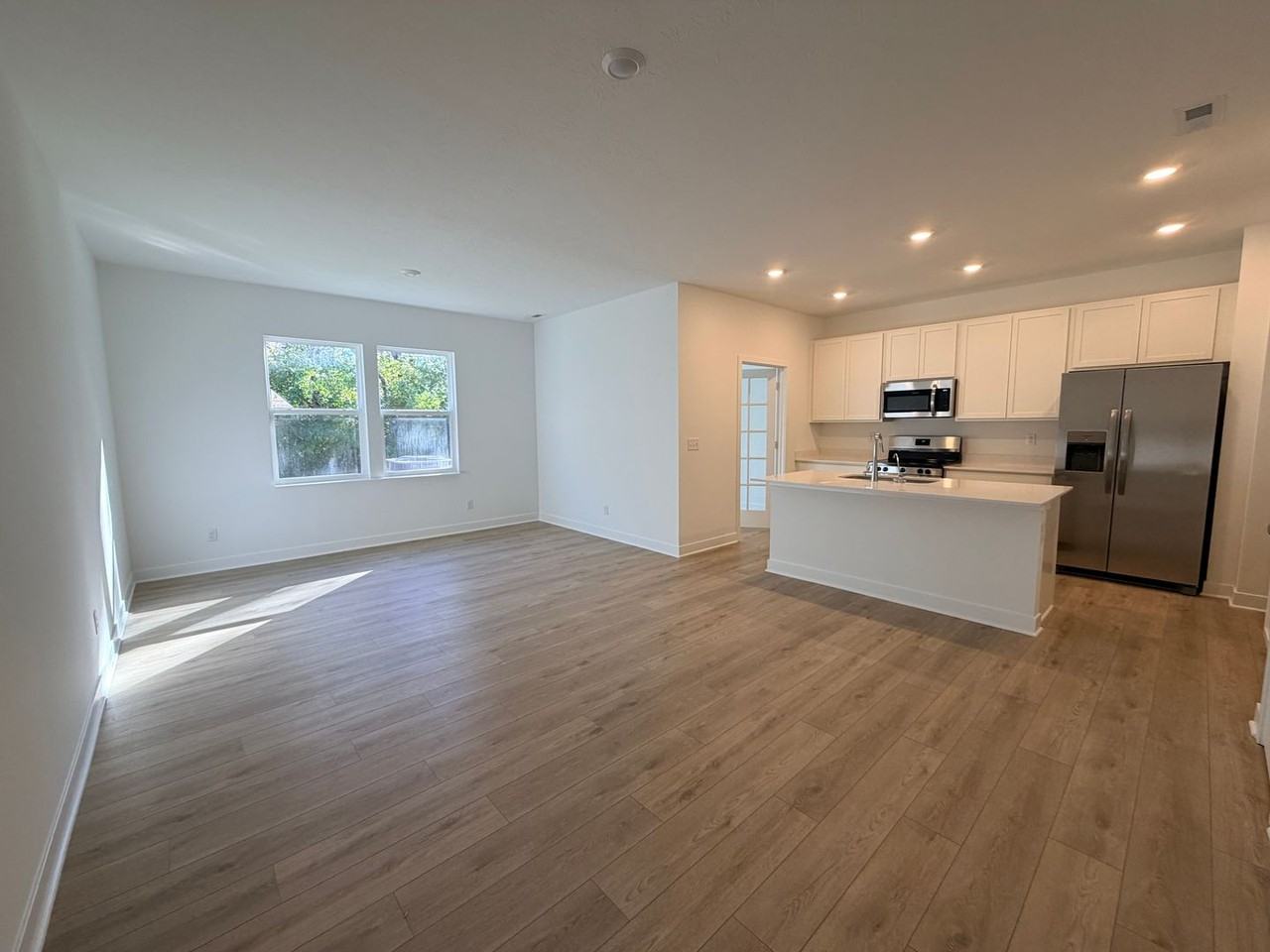 7657 Marin Parkway - Photo 4 of 30