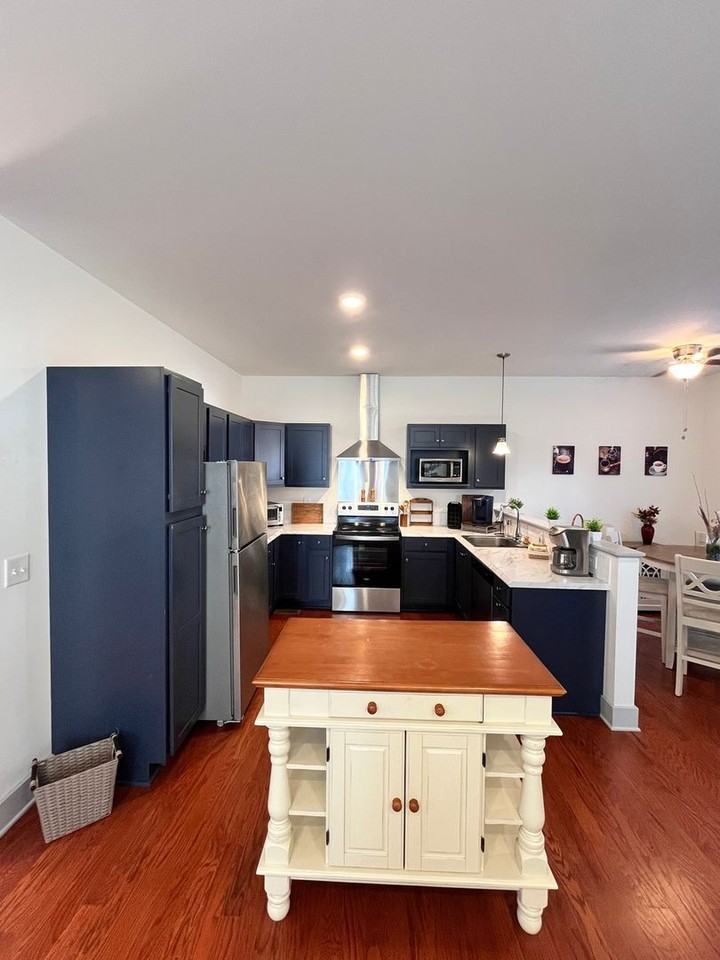 420 Veritas Street - Photo 2 of 19