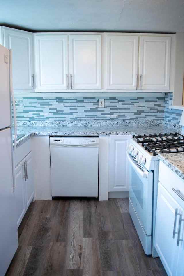 25 S End Rd - Photo 3 of 16