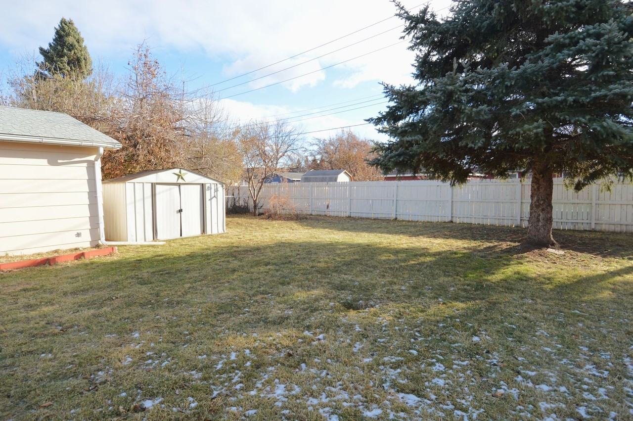 1911 21st Avenue South - Photo 5 of 35