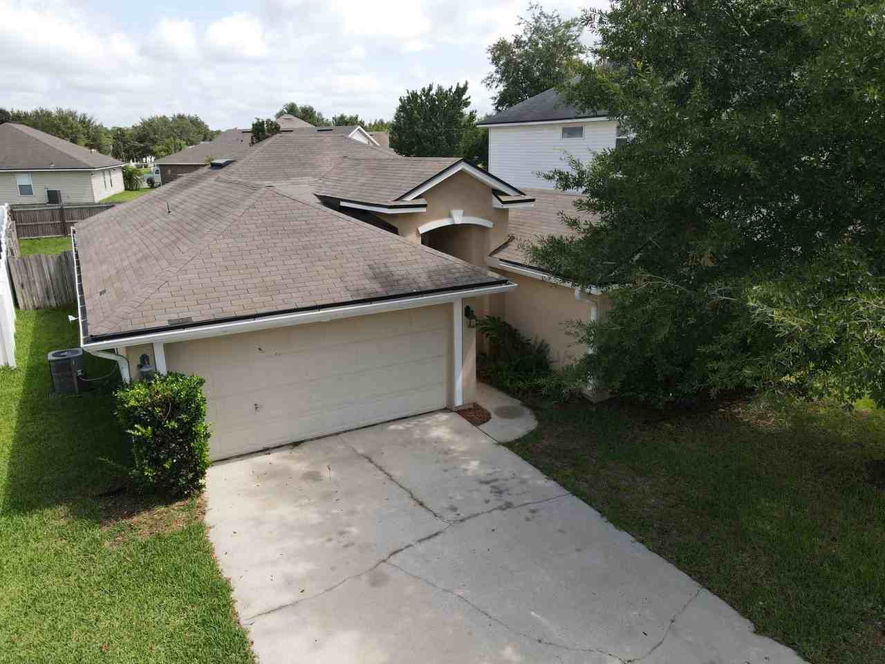 2786 Cross Creek Dr - Photo 2 of 18