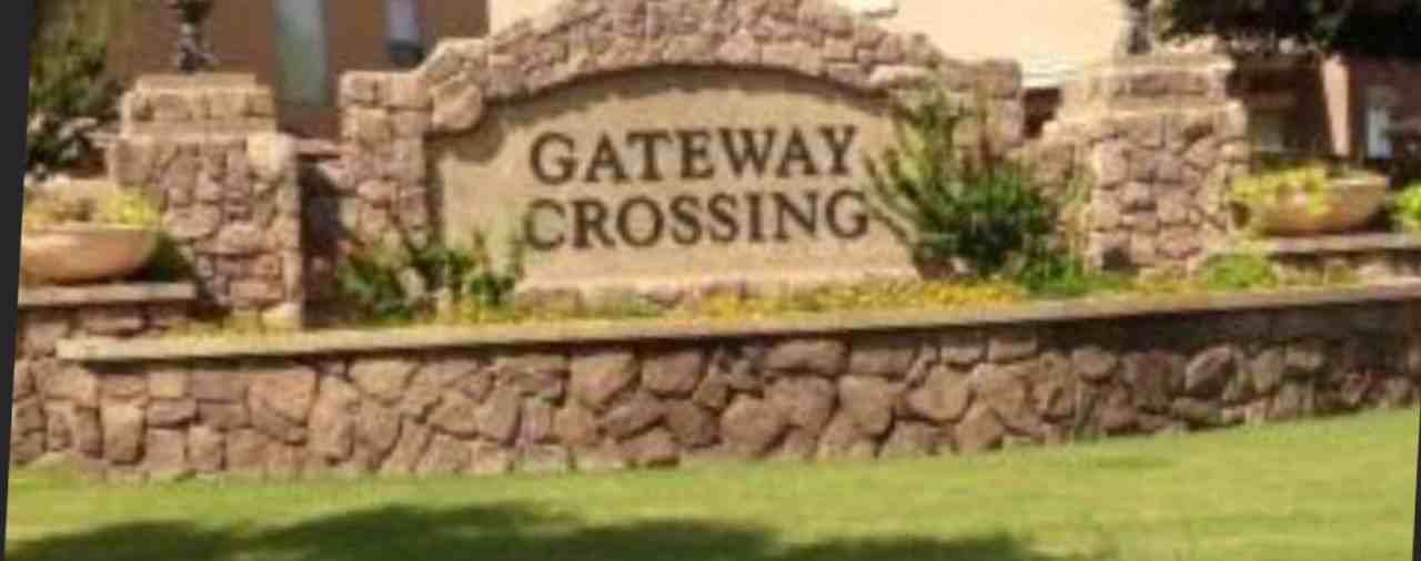 2024 S Falcon Dr - Photo 2 of 18