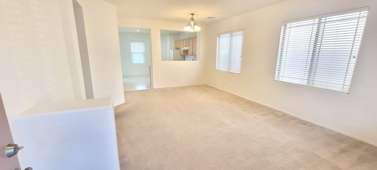 2024 S Falcon Dr - Photo 4 of 18