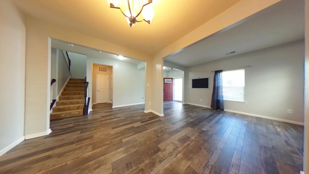 10791 White Dogwood Drive - Photo 4 of 20