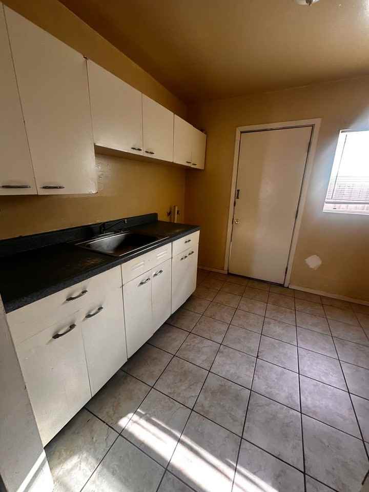 1661 Camino Sierra - Photo 3 of 4