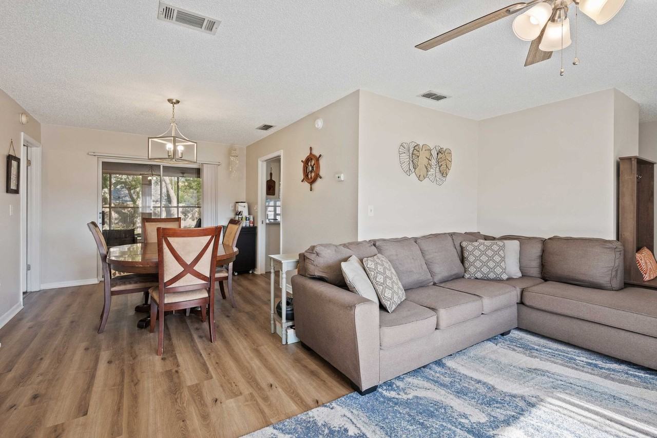 13517 Coronado Dr - Photo 7 of 33