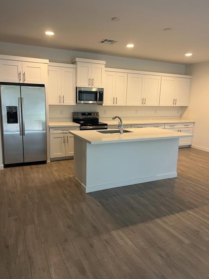 1779 S Pecos Dr - Photo 2 of 10