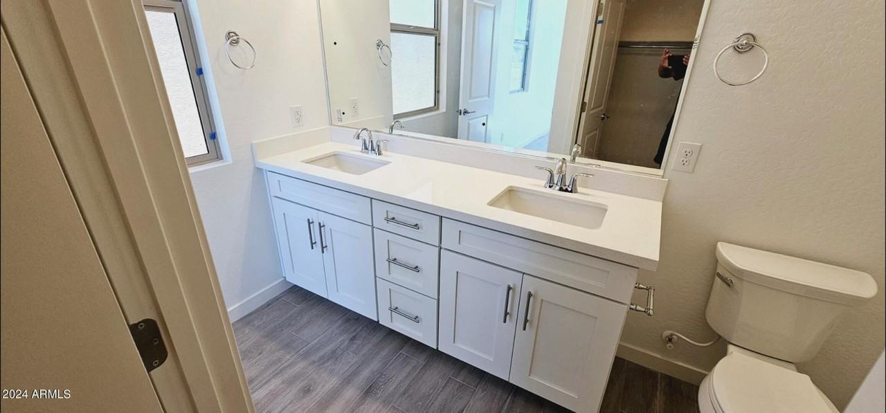 1779 S Pecos Dr - Photo 5 of 10