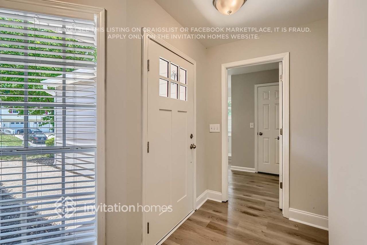 7470 Hunters Ridge Drive - Photo 4 of 29