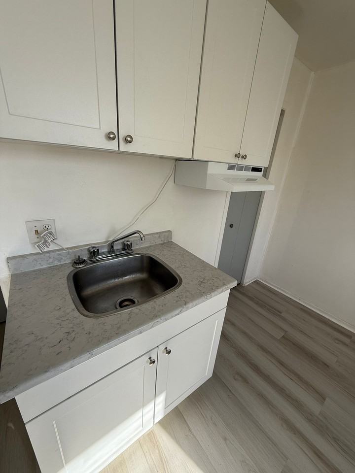 112 Rue Des Textiles #13 - Photo 3 of 6