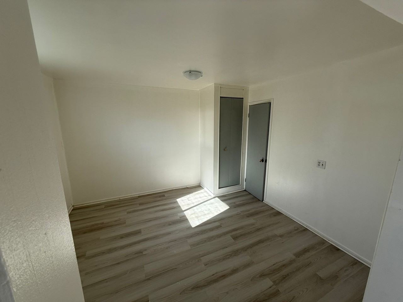 112 Rue Des Textiles #13 - Photo 4 of 6