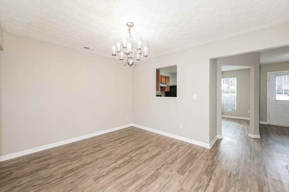 3915 Waldrop Ln - Photo 6 of 17