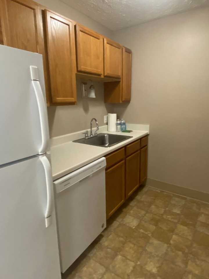 Southdale Square Apartments - Photo 2 of 14