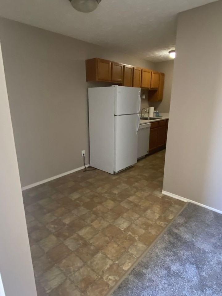 Southdale Square Apartments - Photo 5 of 14