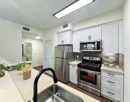 6138 Franklin Ave - Photo 1 of 1