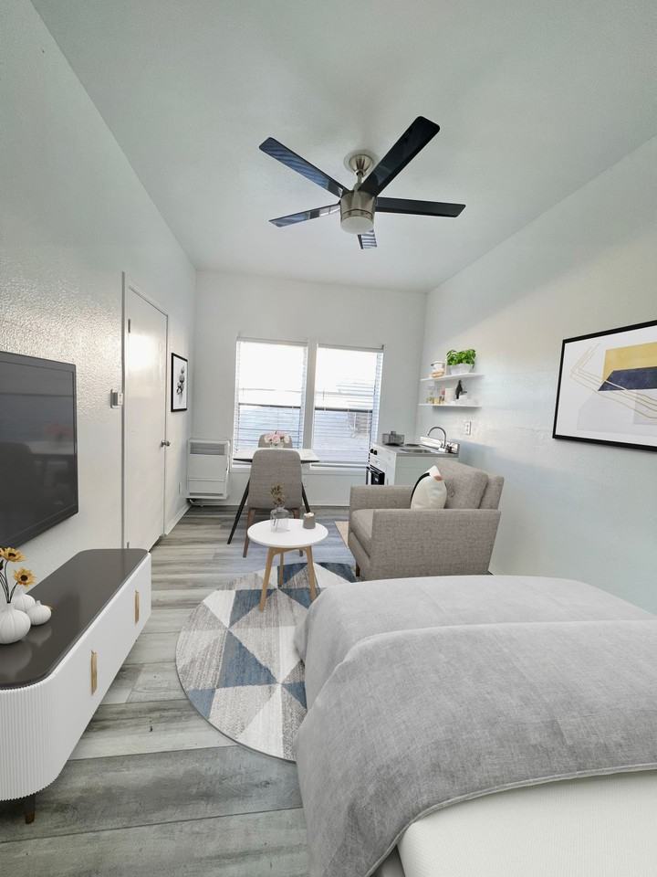 Adams Hill Lofts - Photo 4 of 8