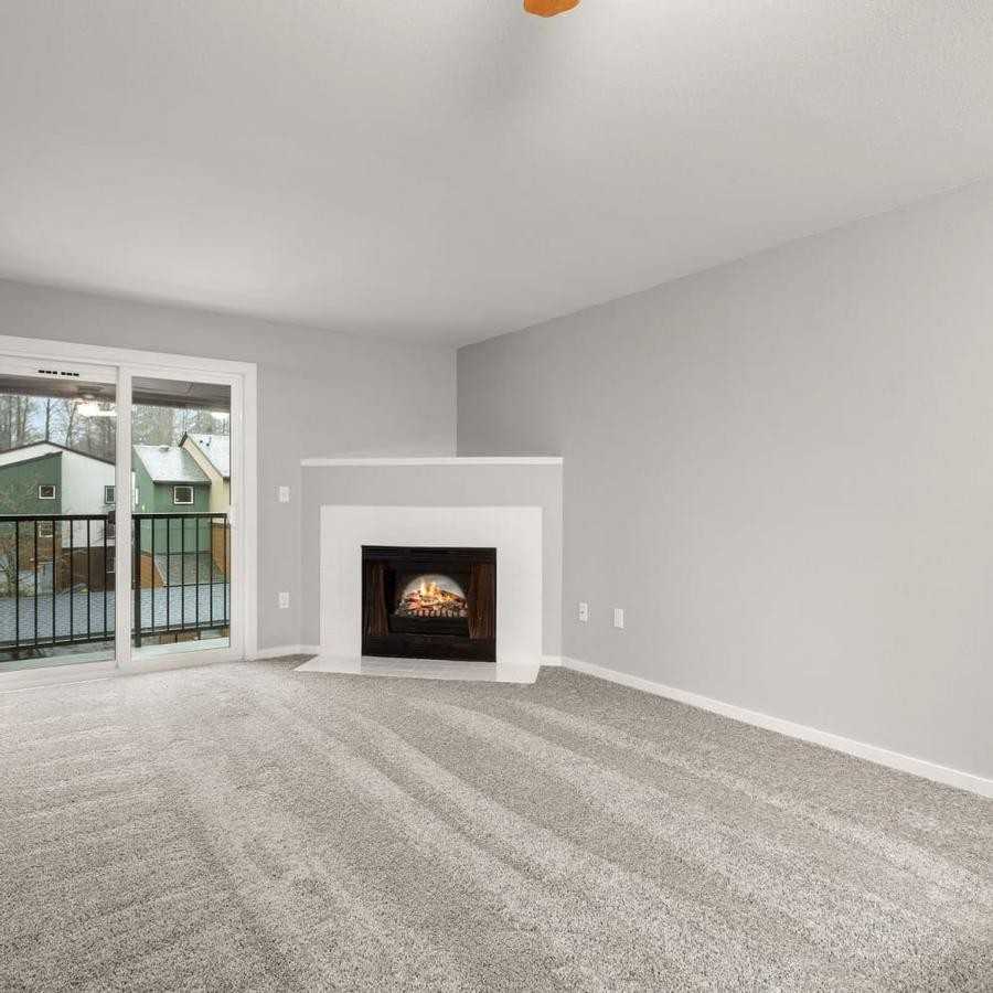 2136 S 272nd St - Photo 3 of 16