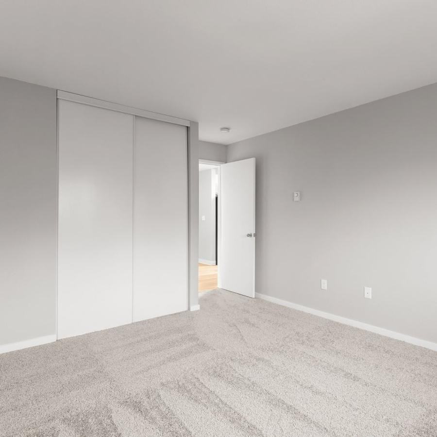 2136 S 272nd St - Photo 7 of 16