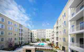 featured image of 79 Pond St