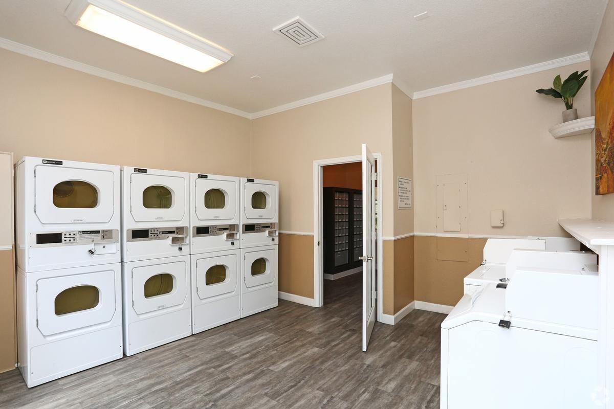 3400 Coffee Rd - Photo 3 of 38