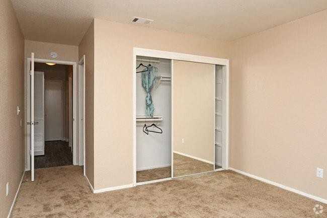 3400 Coffee Rd - Photo 4 of 38