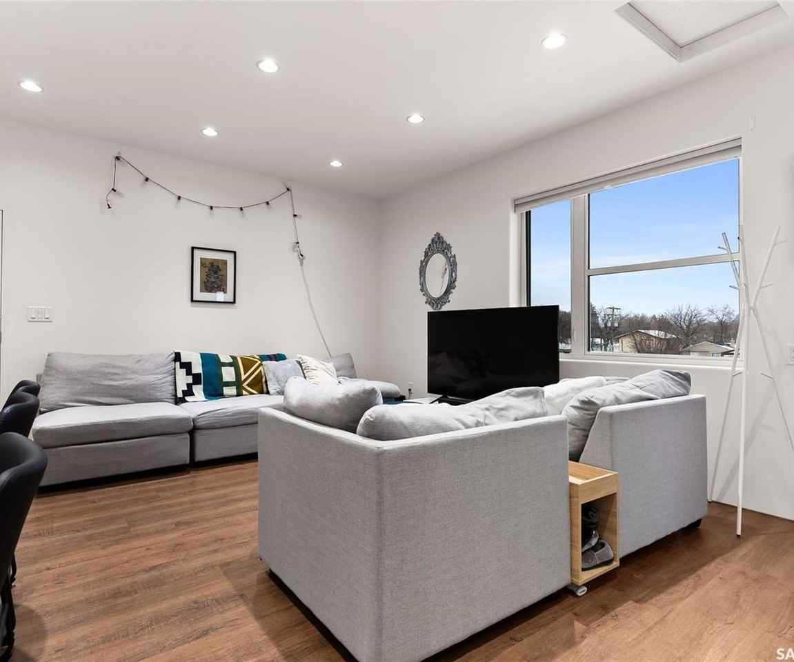 4400 Dewdney Avenue - Photo 2 of 18